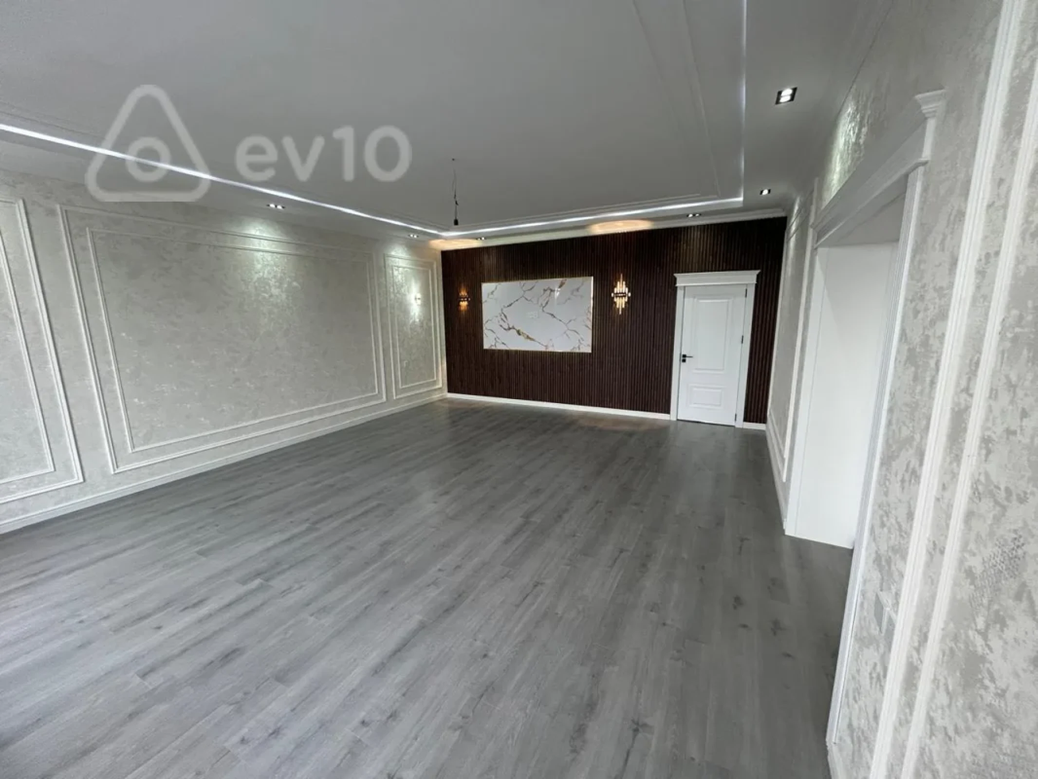 Satılır 6 otaqlı həyət evi 200 m²