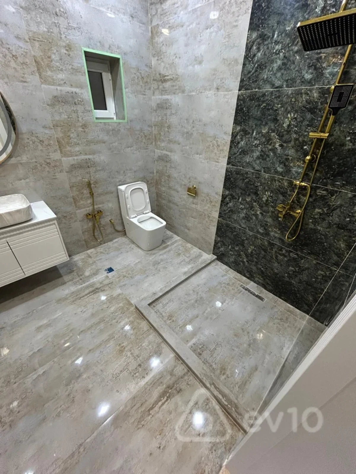 Satılır 6 otaqlı həyət evi 200 m²