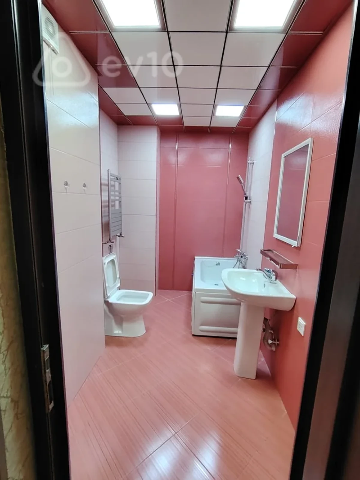 Kirayə verilir 1 otaqlı yeni tikili 90 m²