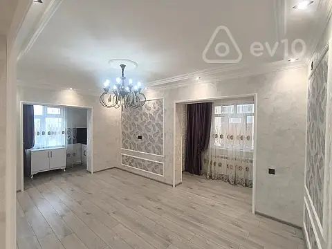 Satılır 2 otaqlı köhnə tikili 47 m²