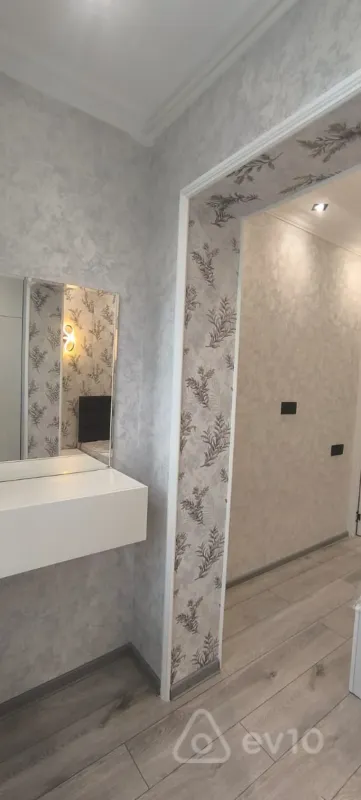 Satılır 2 otaqlı köhnə tikili 47 m²