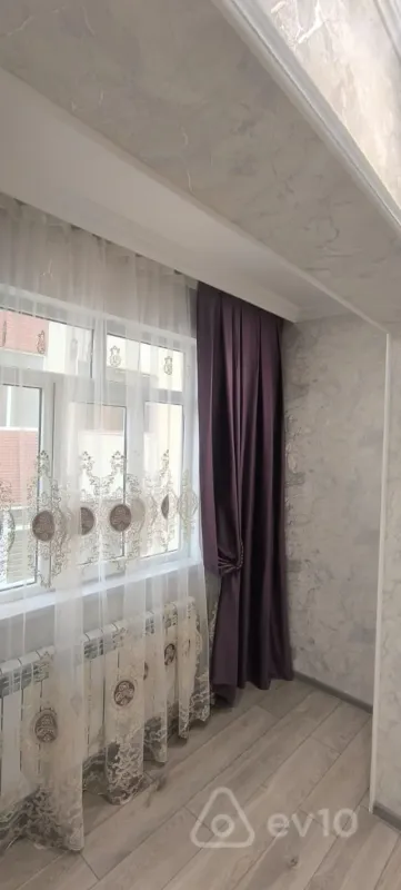 Satılır 2 otaqlı köhnə tikili 47 m²