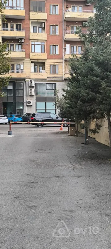 Satılır 2 otaqlı köhnə tikili 47 m²