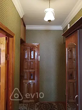 Kirayə verilir 3 otaqlı köhnə tikili 66 m²