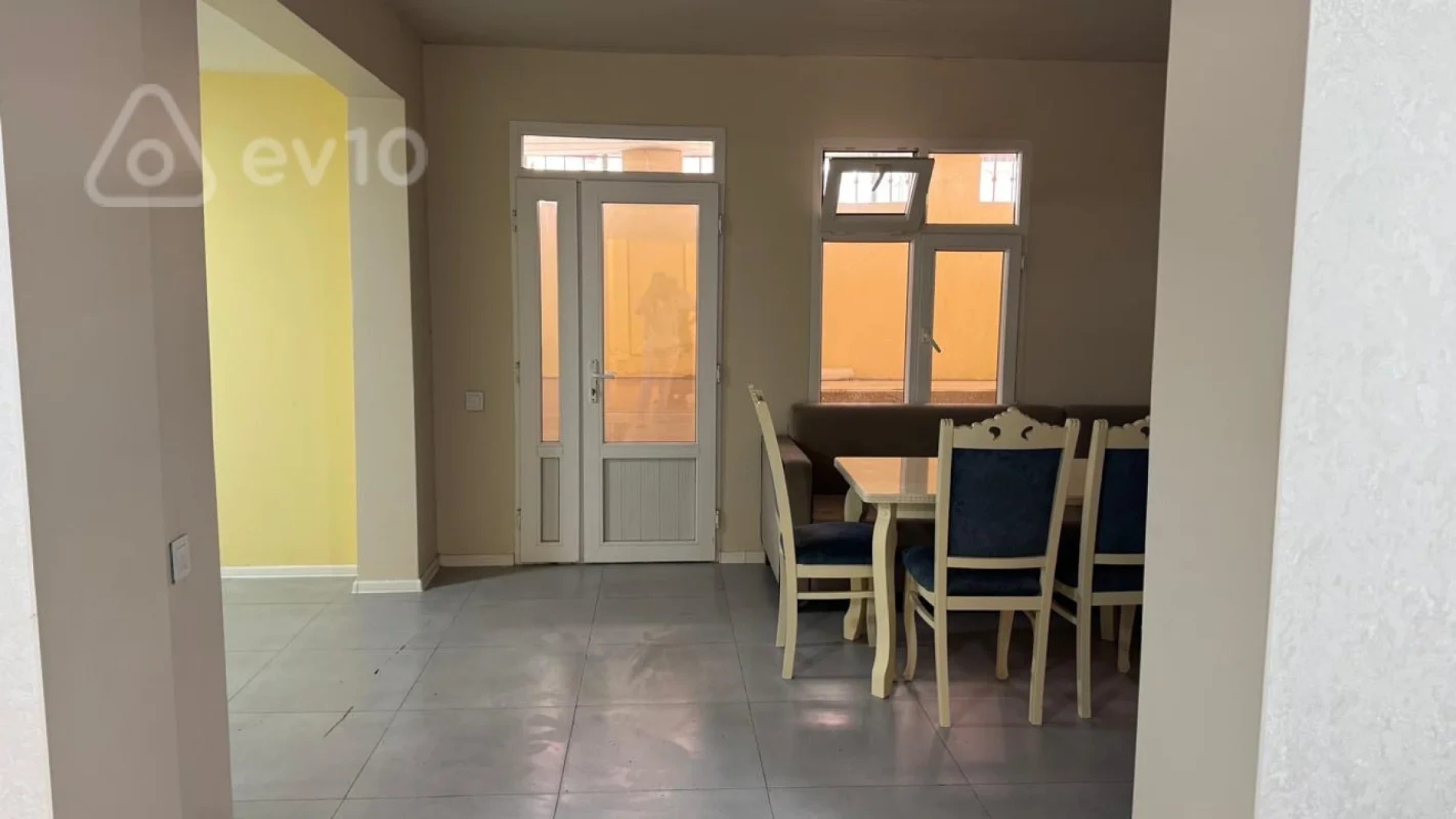 Kirayə verilir 4 otaqlı həyət evi 91 m²