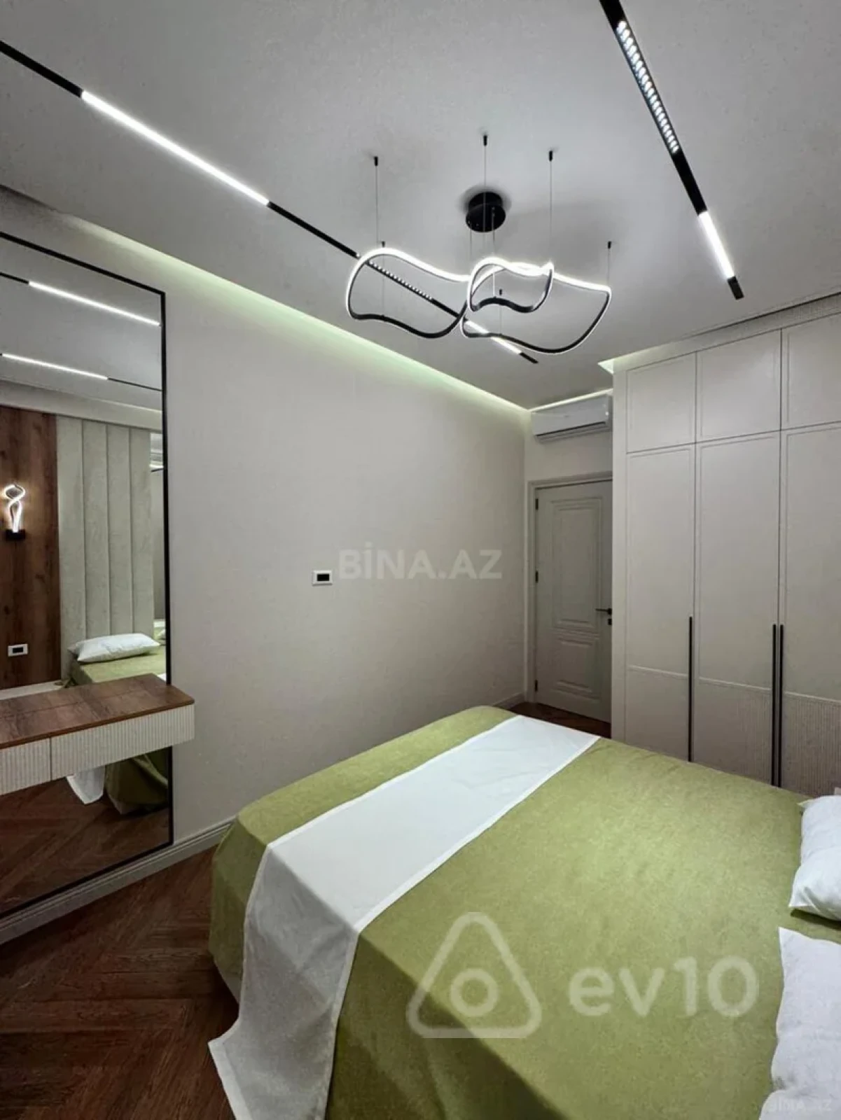 Kirayə verilir 2 otaqlı yeni tikili 72 m²