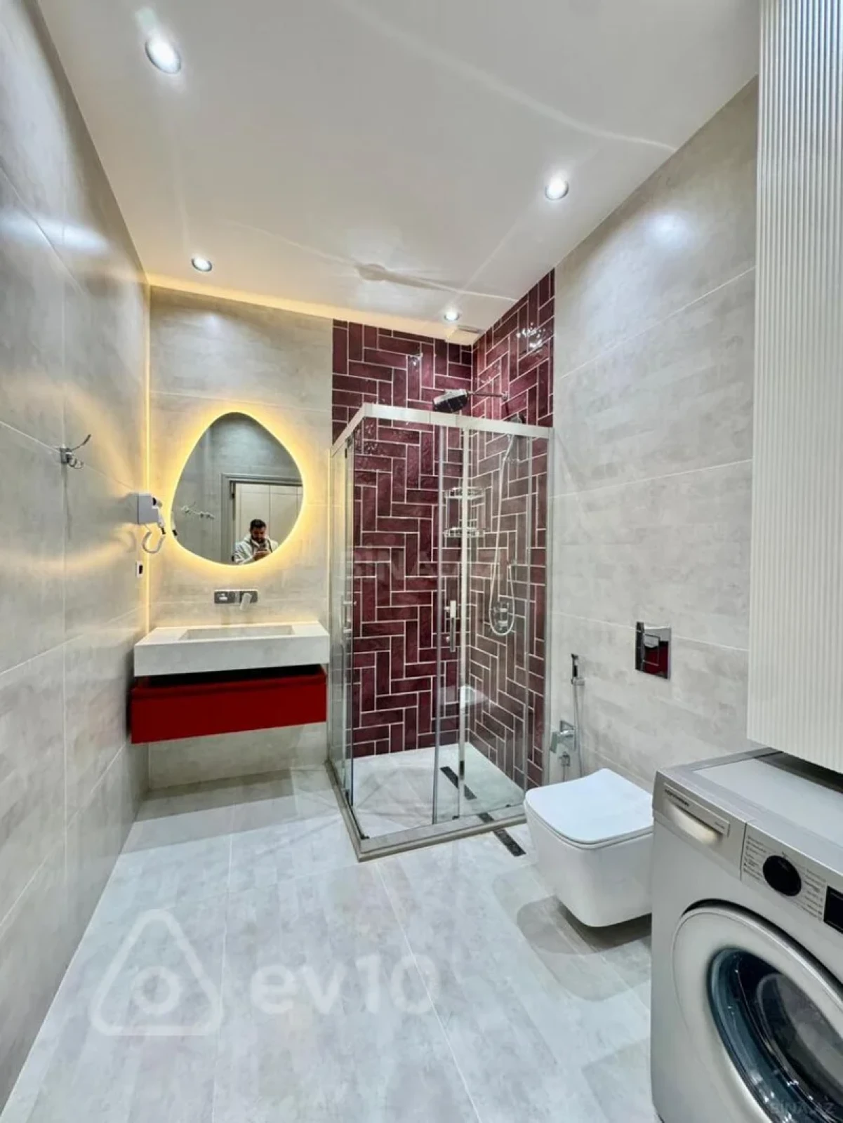 Kirayə verilir 2 otaqlı yeni tikili 72 m²