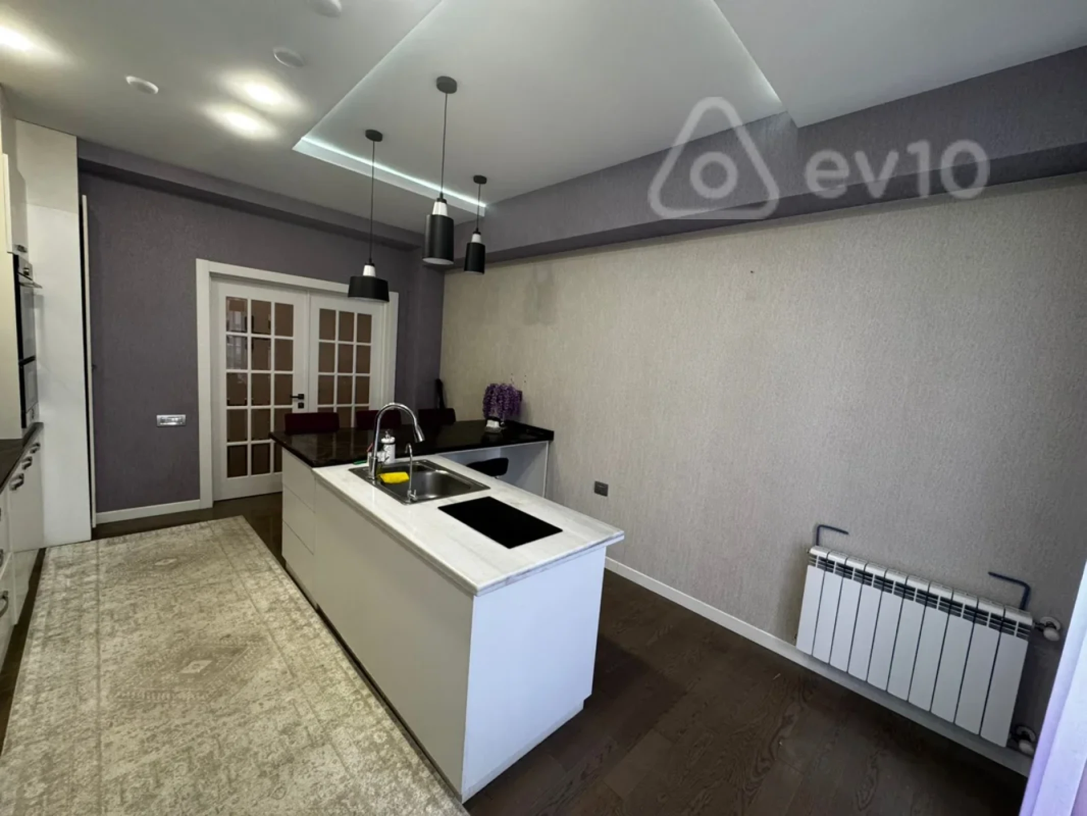Kirayə verilir 3 otaqlı yeni tikili 130 m²