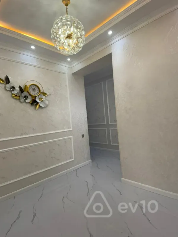 Satılır 3 otaqlı yeni tikili 80 m²