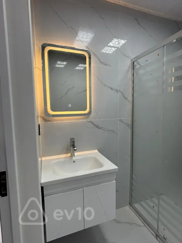 Satılır 3 otaqlı yeni tikili 80 m²