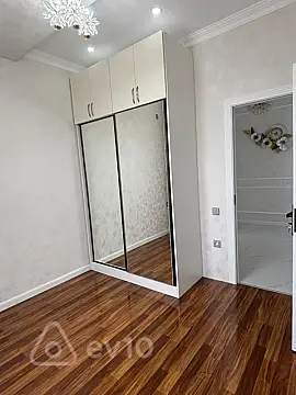 Satılır 3 otaqlı yeni tikili 80 m²