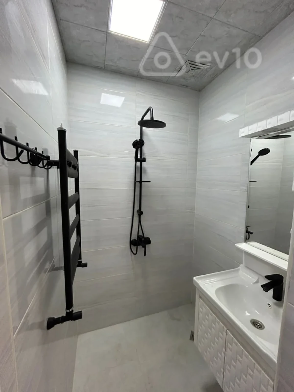 Kirayə verilir 3 otaqlı yeni tikili 65 m²