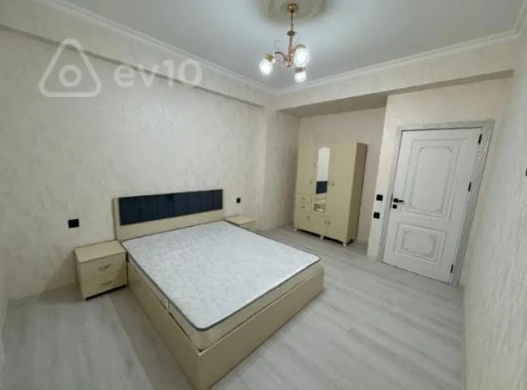 Kirayə verilir 3 otaqlı yeni tikili 65 m²