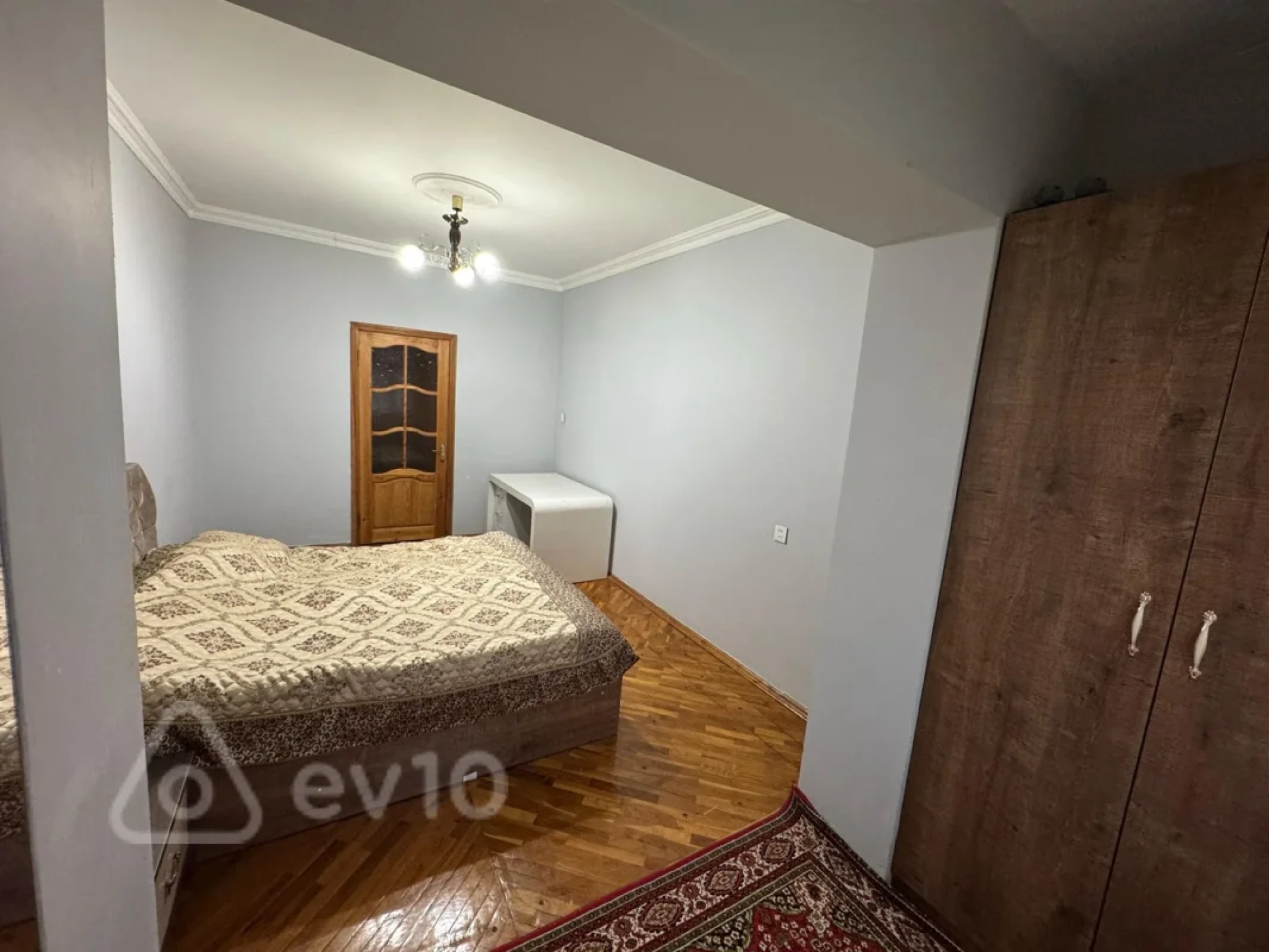 Satılır 3 otaqlı köhnə tikili 85 m²