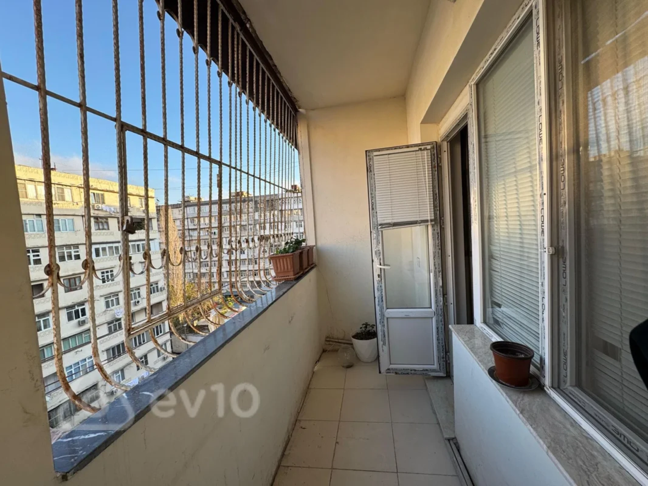 Satılır 3 otaqlı köhnə tikili 85 m²
