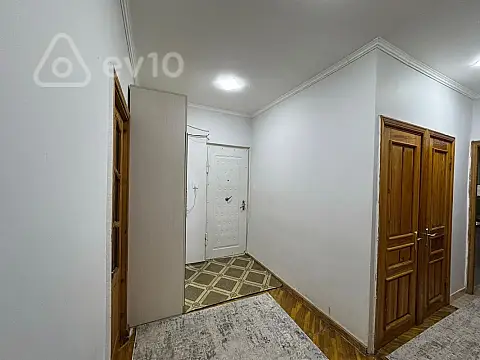 Satılır 3 otaqlı köhnə tikili 85 m²