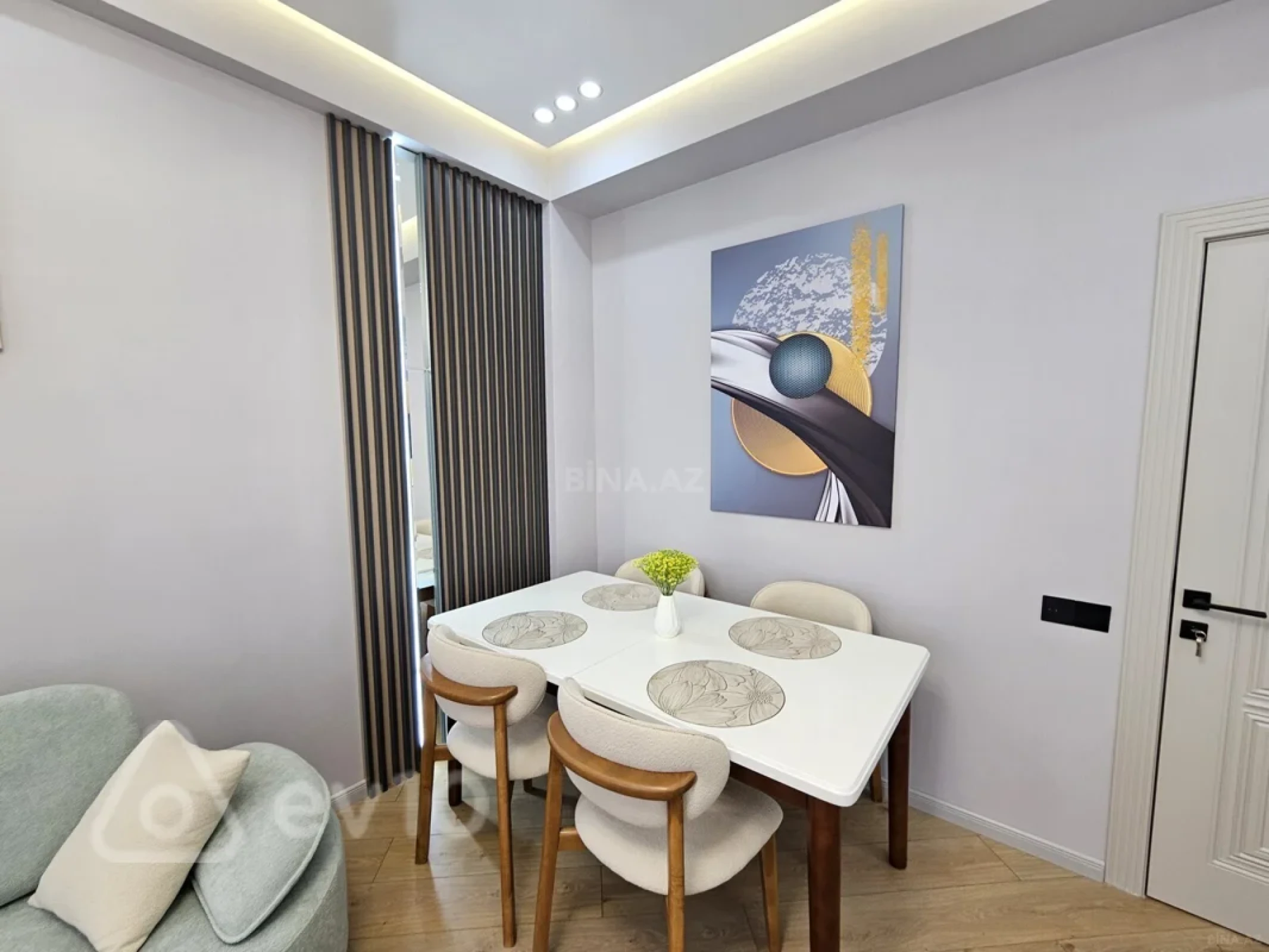 Kirayə verilir 2 otaqlı yeni tikili 55 m²