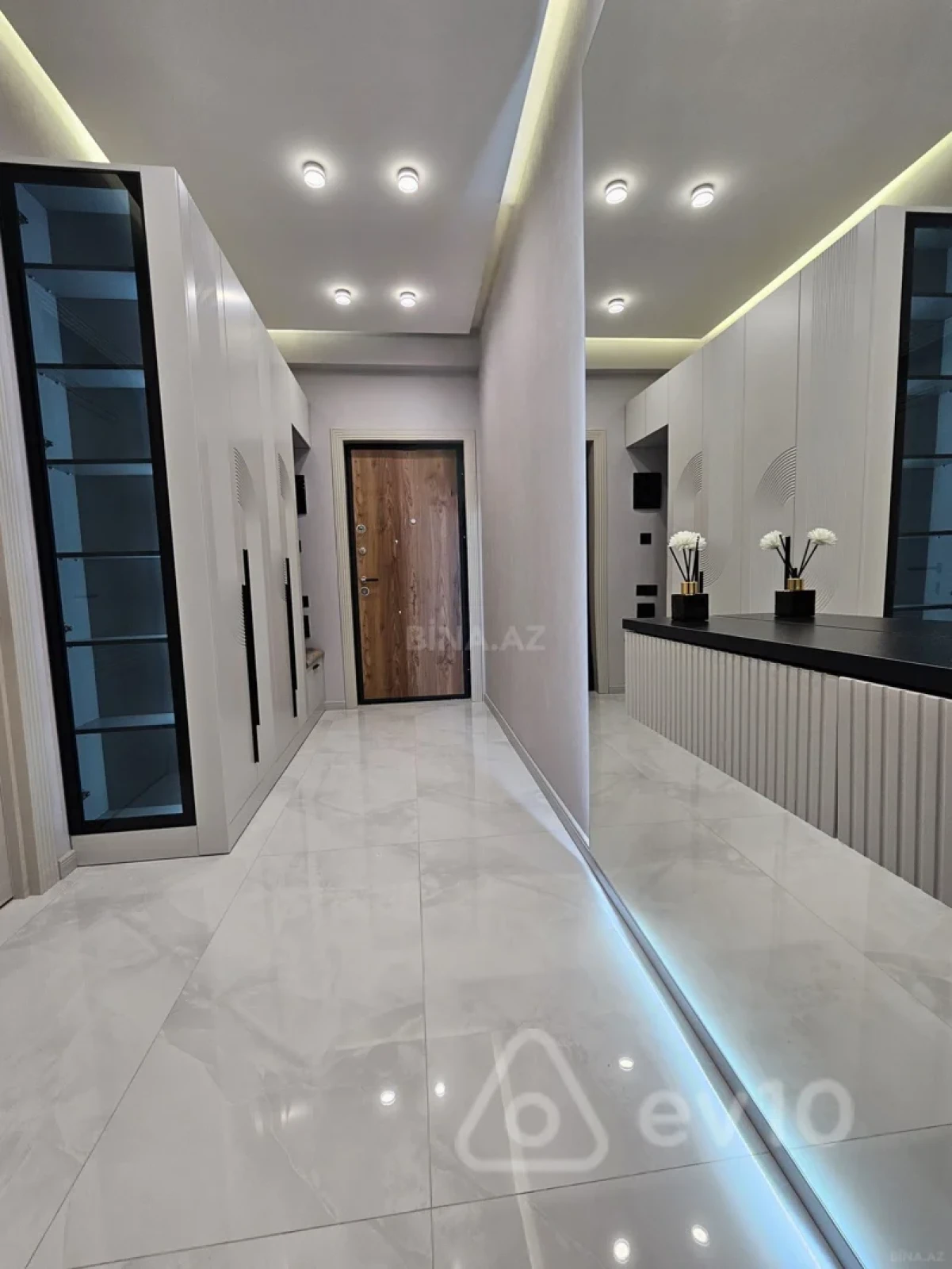 Kirayə verilir 2 otaqlı yeni tikili 55 m²