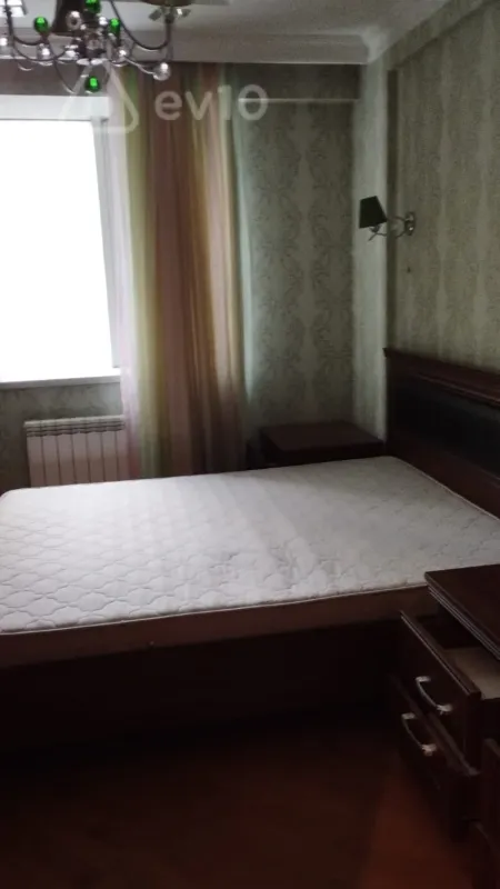 Kirayə verilir 2 otaqlı yeni tikili 80 m²