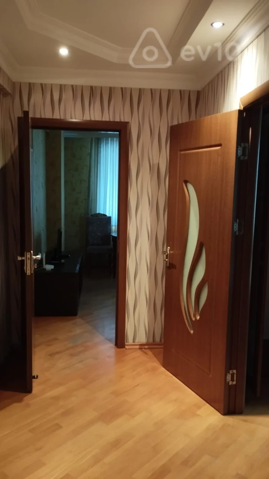 Kirayə verilir 2 otaqlı yeni tikili 80 m²