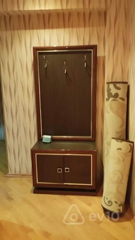 Kirayə verilir 2 otaqlı yeni tikili 80 m²