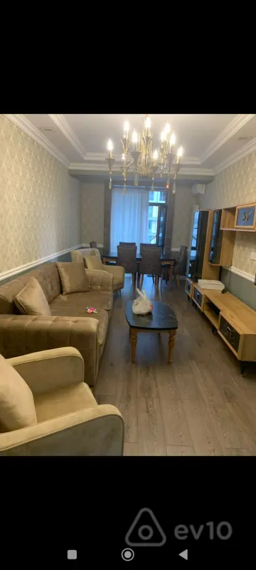 Kirayə verilir 2 otaqlı yeni tikili 65 m²