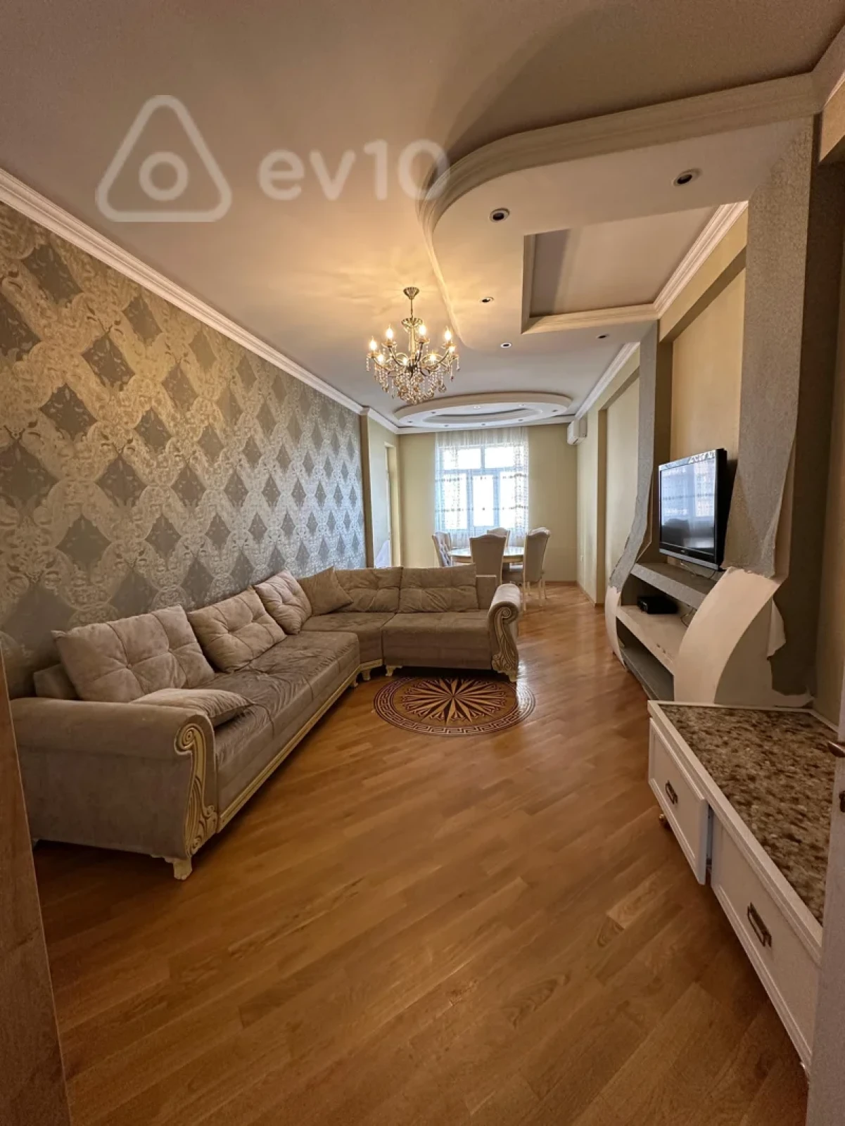 Kirayə verilir 2 otaqlı yeni tikili 110 m²