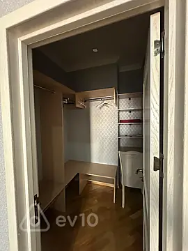 Kirayə verilir 2 otaqlı yeni tikili 110 m²