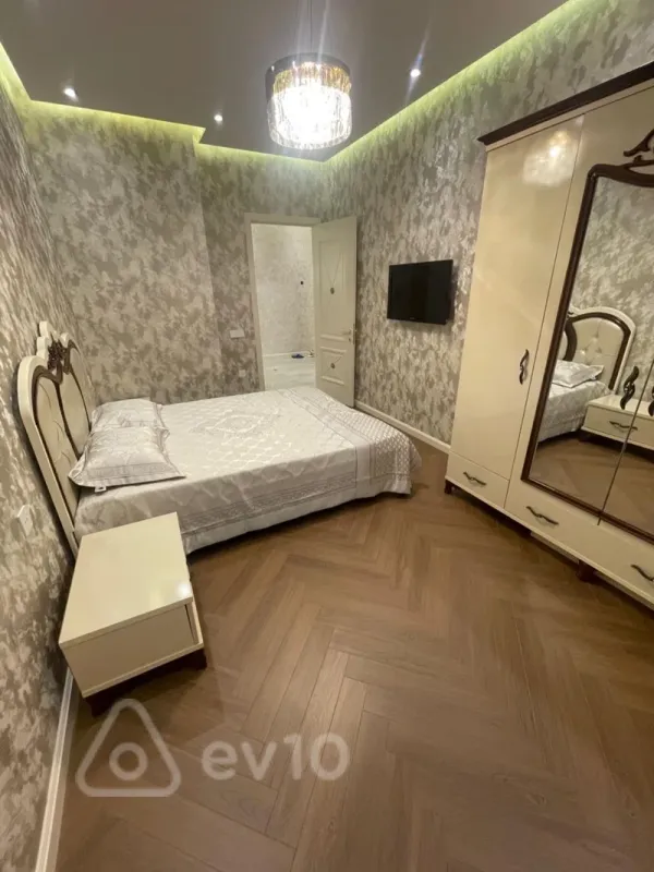 Kirayə verilir 3 otaqlı yeni tikili 120 m²