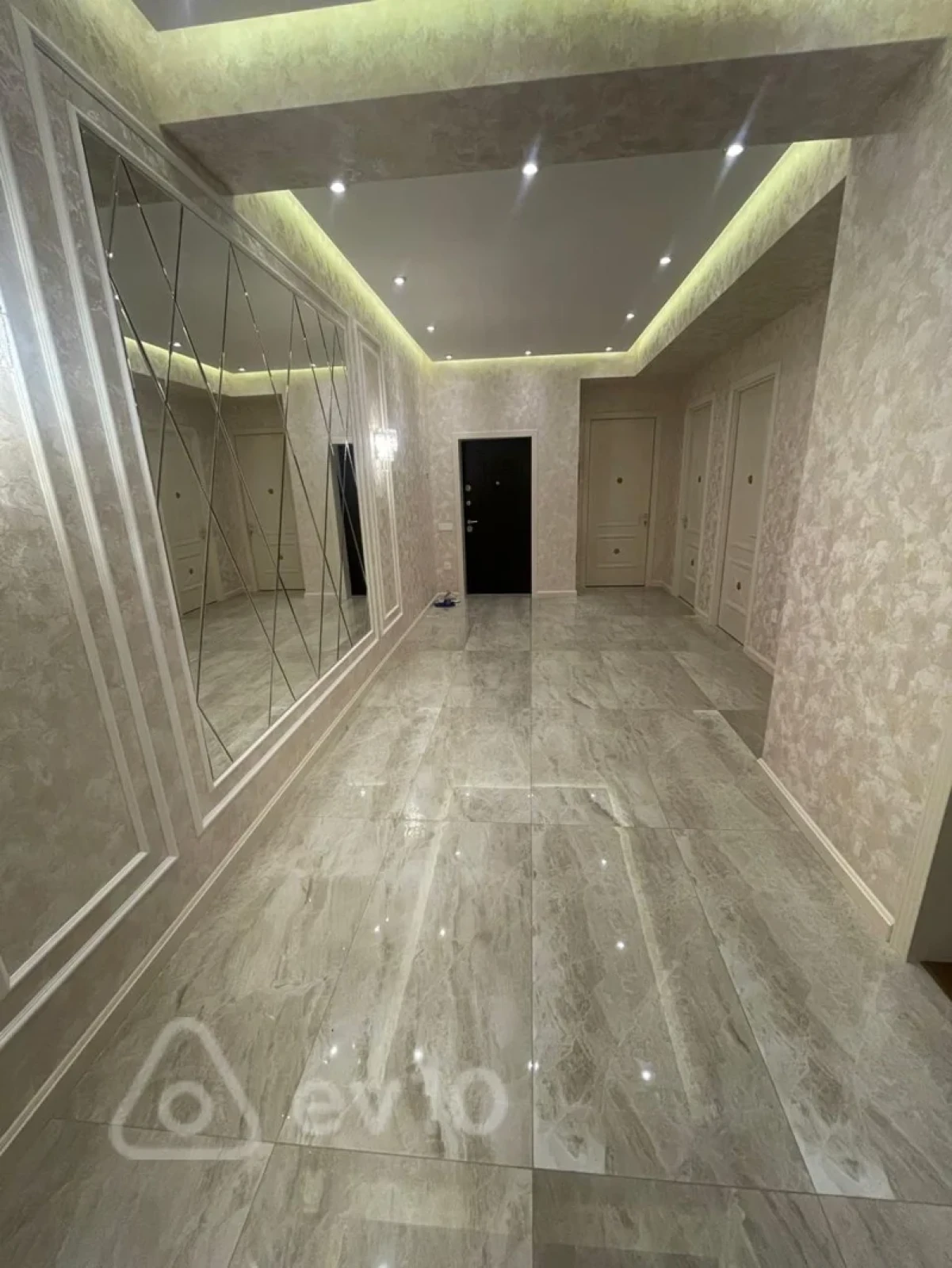 Kirayə verilir 3 otaqlı yeni tikili 120 m²