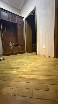 Kirayə verilir 2 otaqlı yeni tikili 70 m²