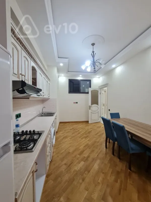 Kirayə verilir 2 otaqlı yeni tikili 90 m²