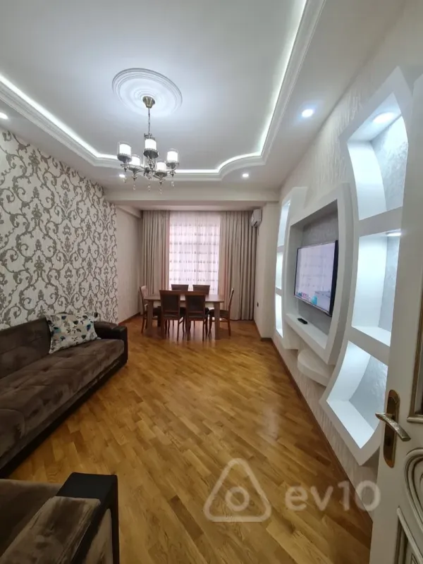 Kirayə verilir 2 otaqlı yeni tikili 90 m²