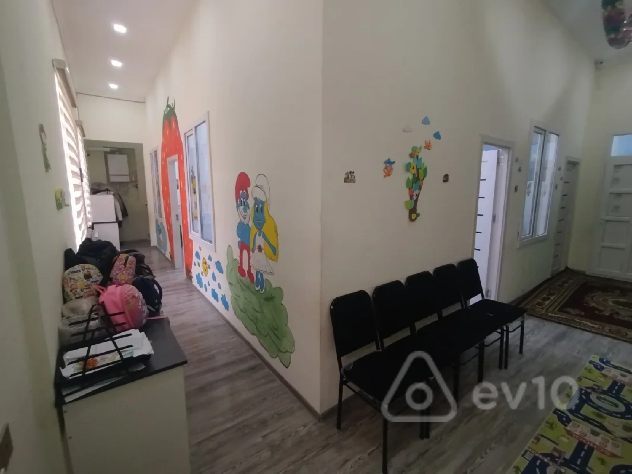 Satılır mənzil 210 m²