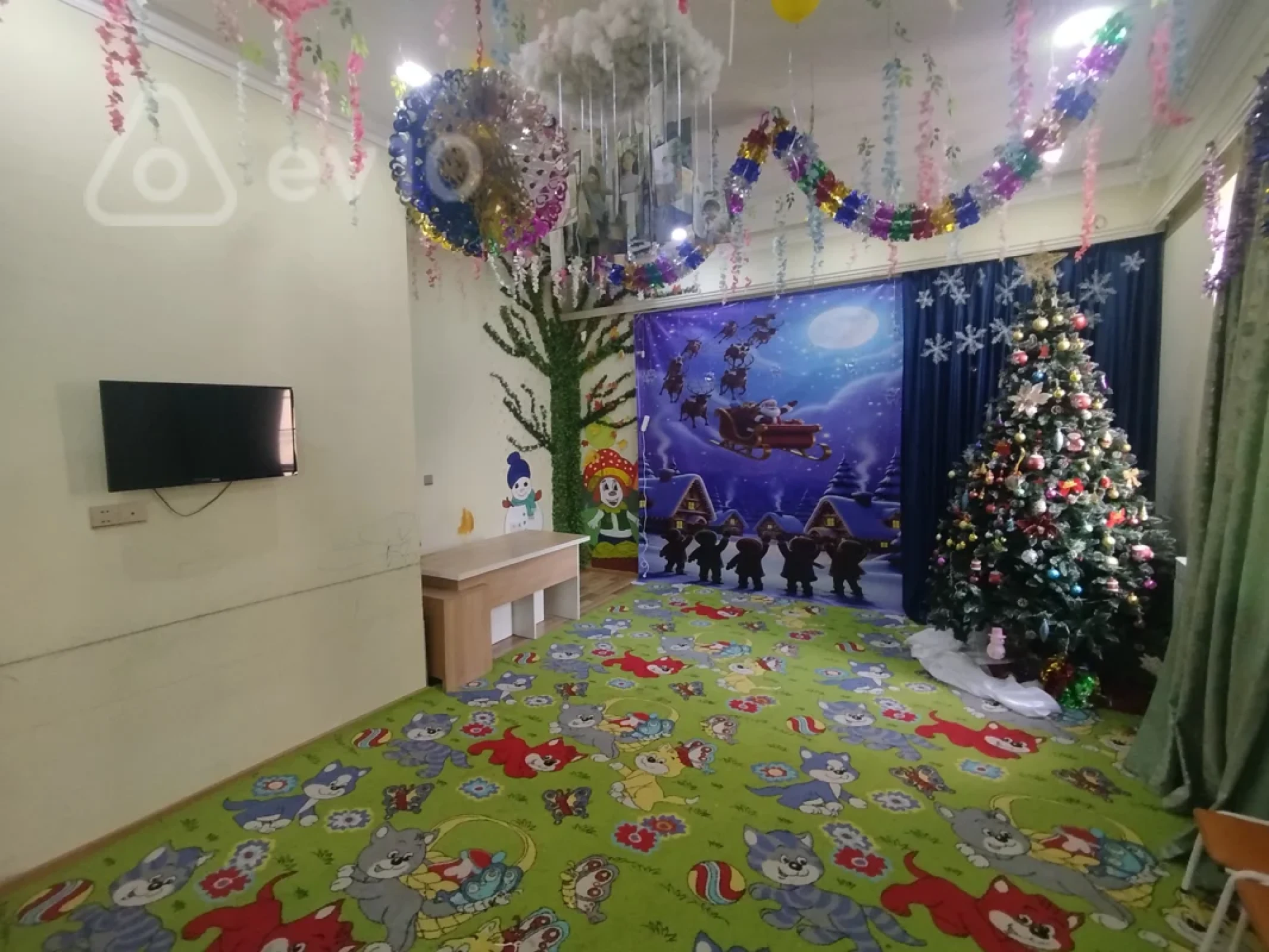 Satılır mənzil 210 m²