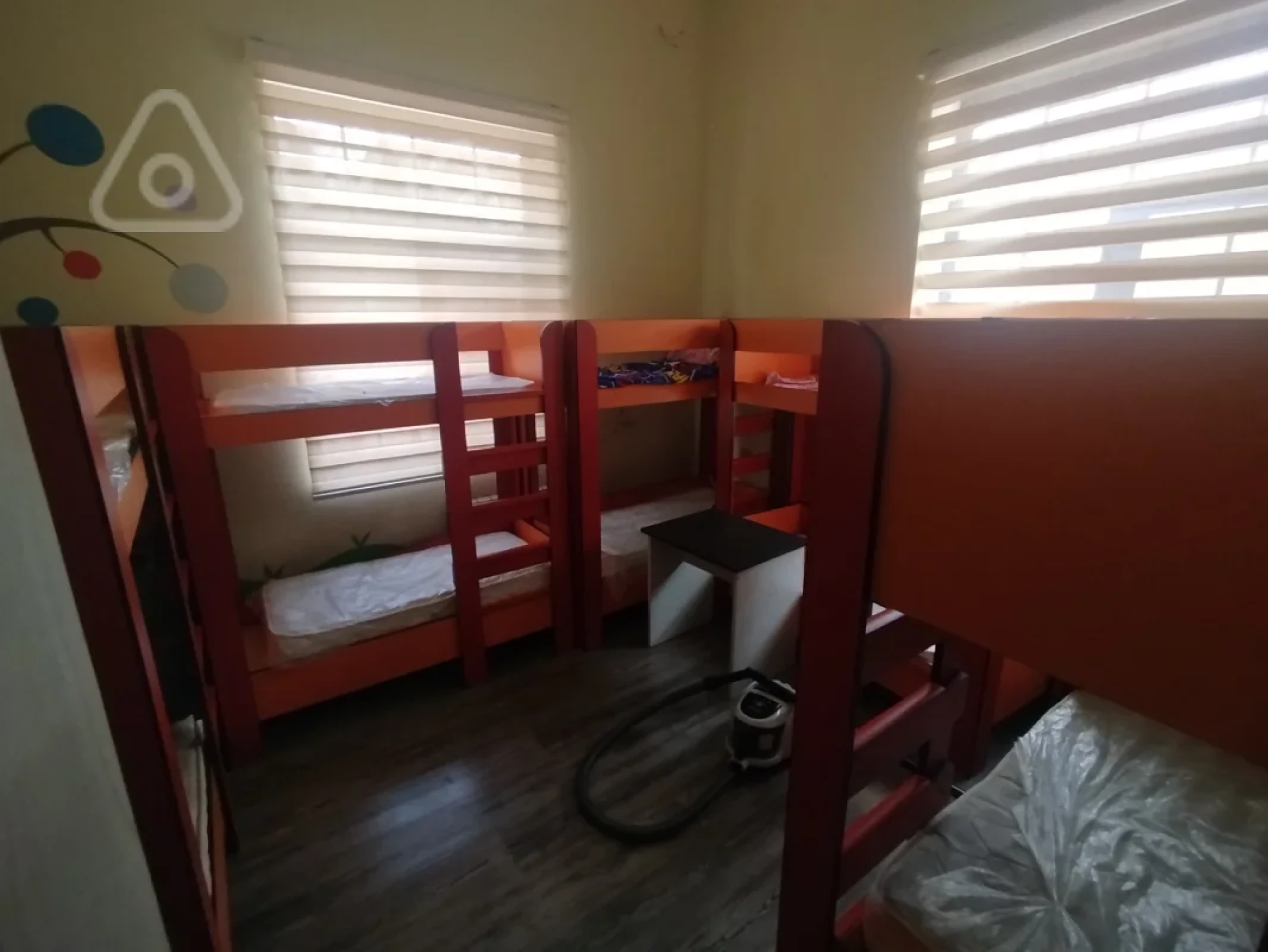 Satılır mənzil 210 m²