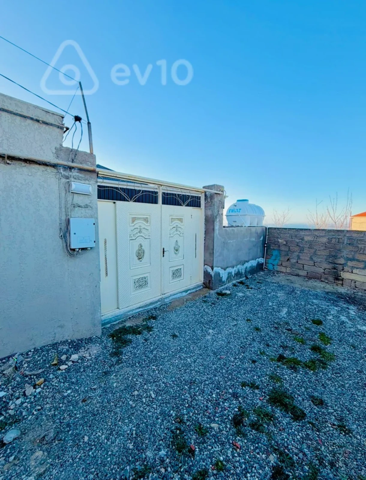 Kirayə verilir 2 otaqlı həyət evi 95 m²