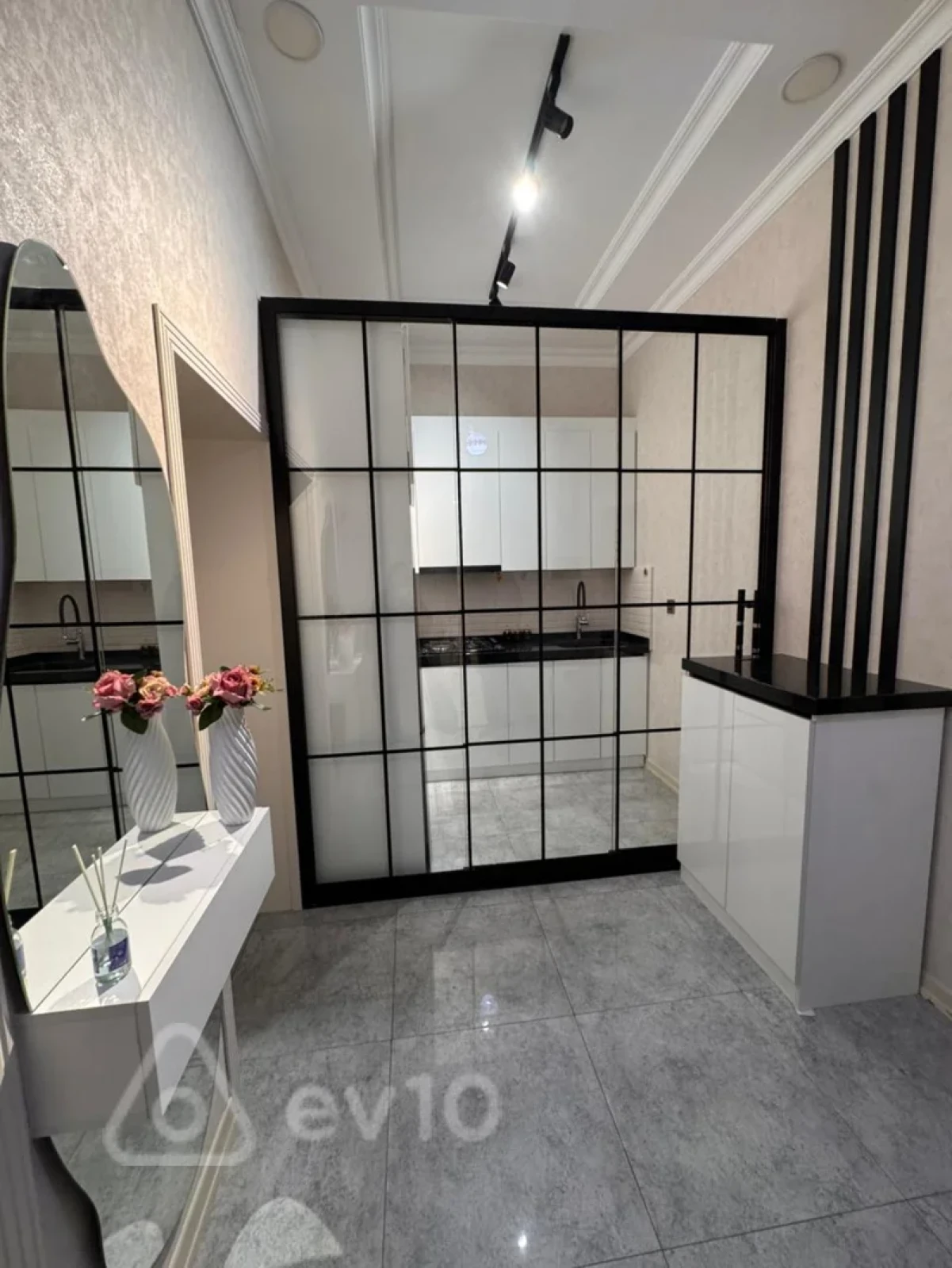 Kirayə verilir 2 otaqlı yeni tikili 100 m²