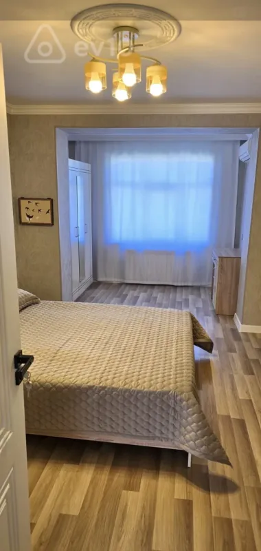 Kirayə verilir 3 otaqlı yeni tikili 70 m²
