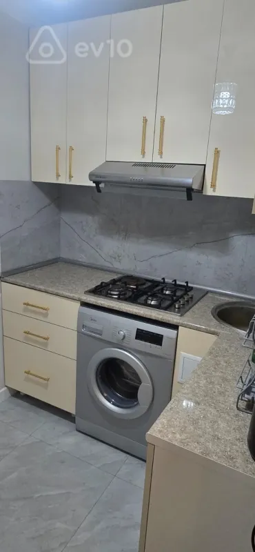 Kirayə verilir 3 otaqlı yeni tikili 70 m²