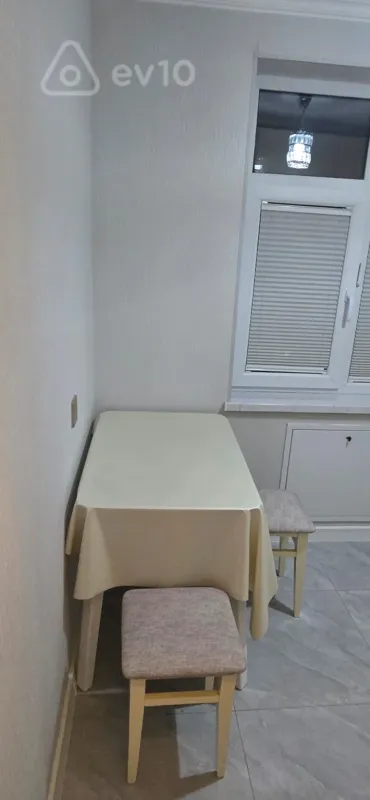 Kirayə verilir 3 otaqlı yeni tikili 70 m²
