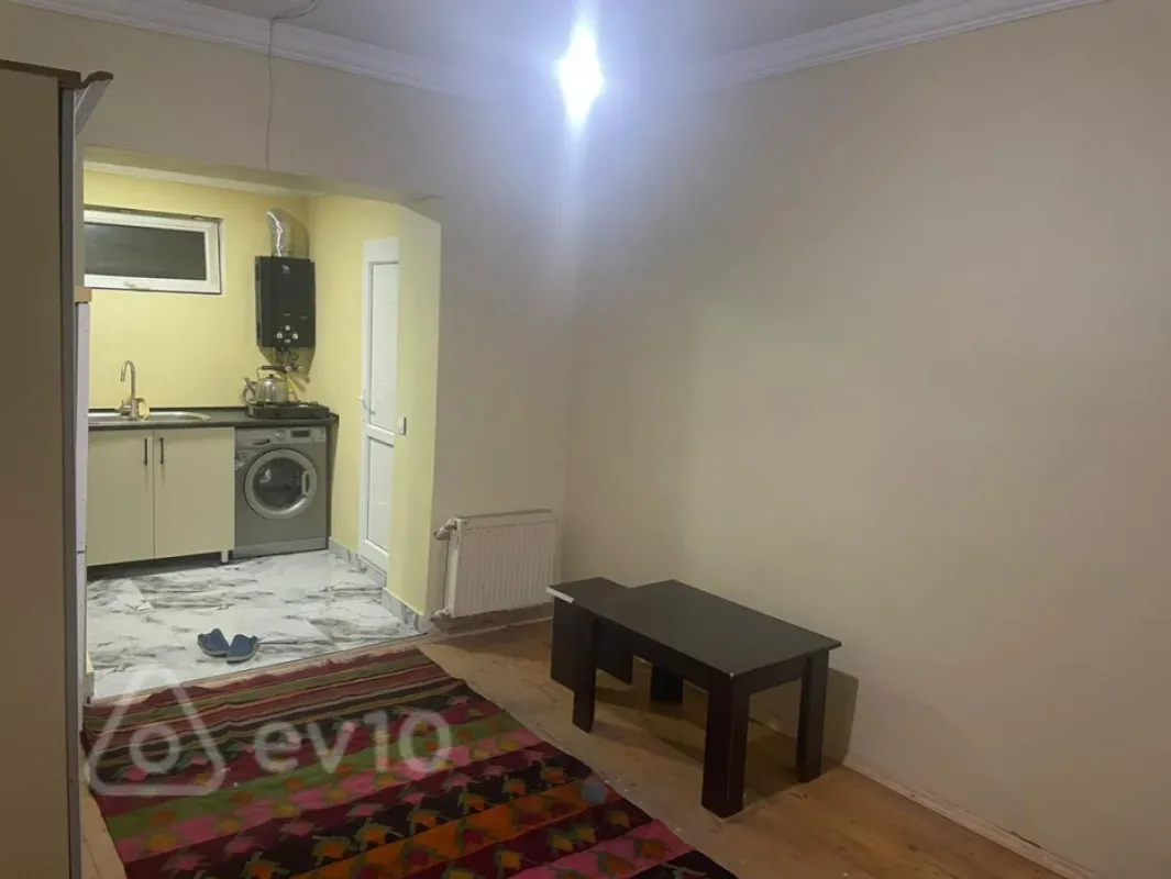 Kirayə verilir 1 otaqlı həyət evi 30 m²