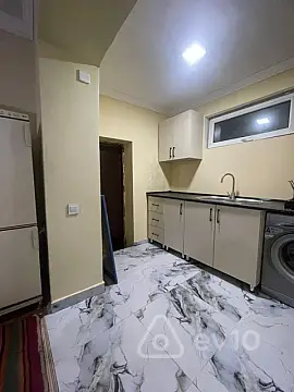 Kirayə verilir 1 otaqlı həyət evi 30 m² — Bakı, Binəqədi 1 otaq 30.00 m²