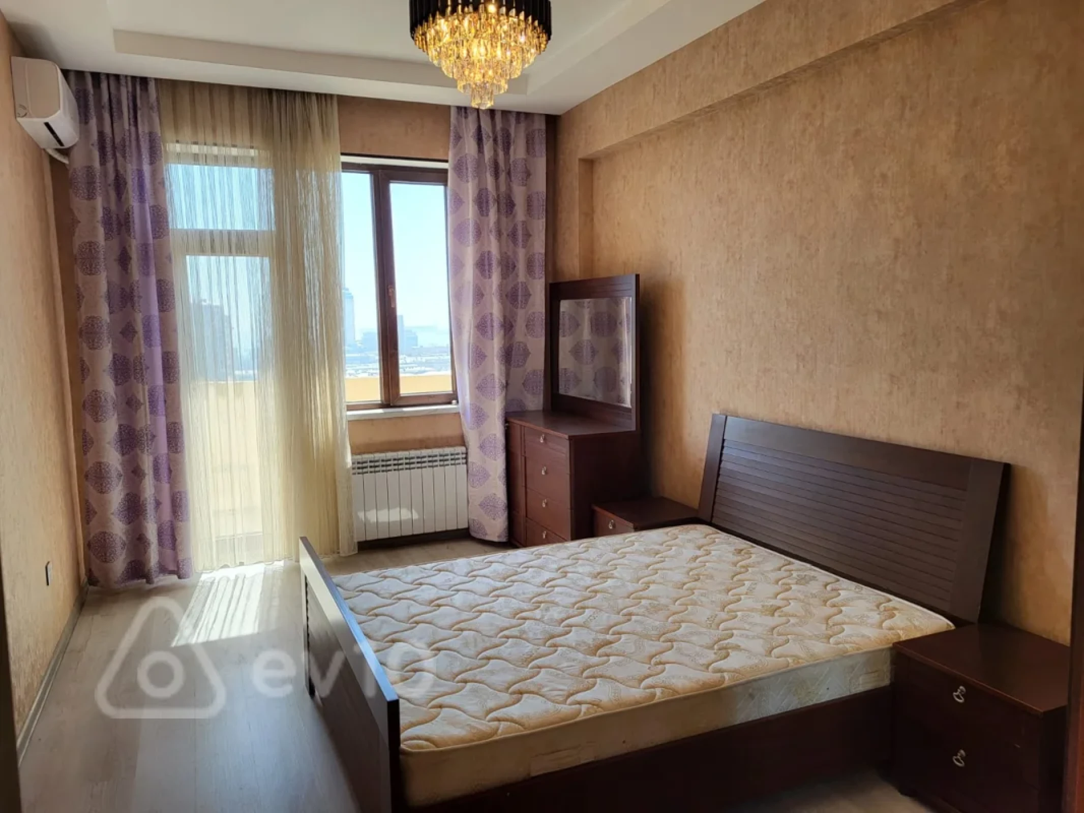 Kirayə verilir 2 otaqlı yeni tikili 80 m²