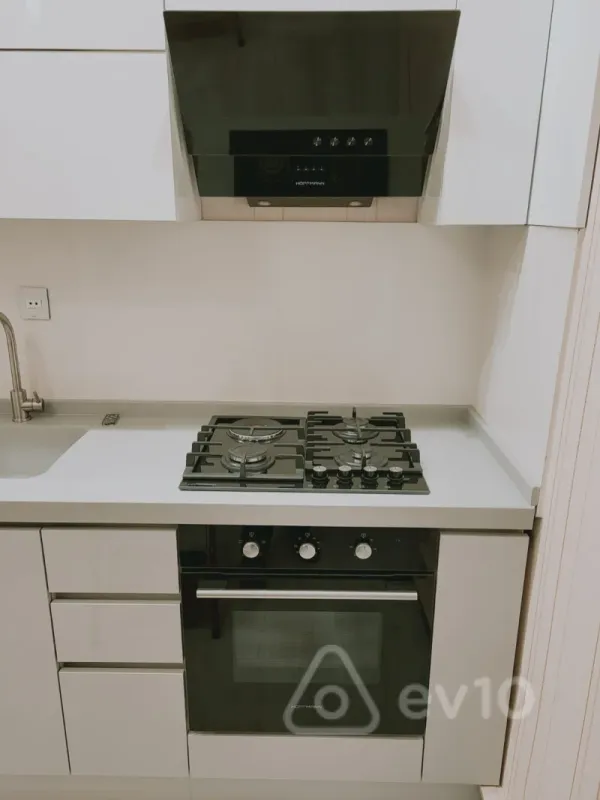 Kirayə verilir 2 otaqlı yeni tikili 80 m²