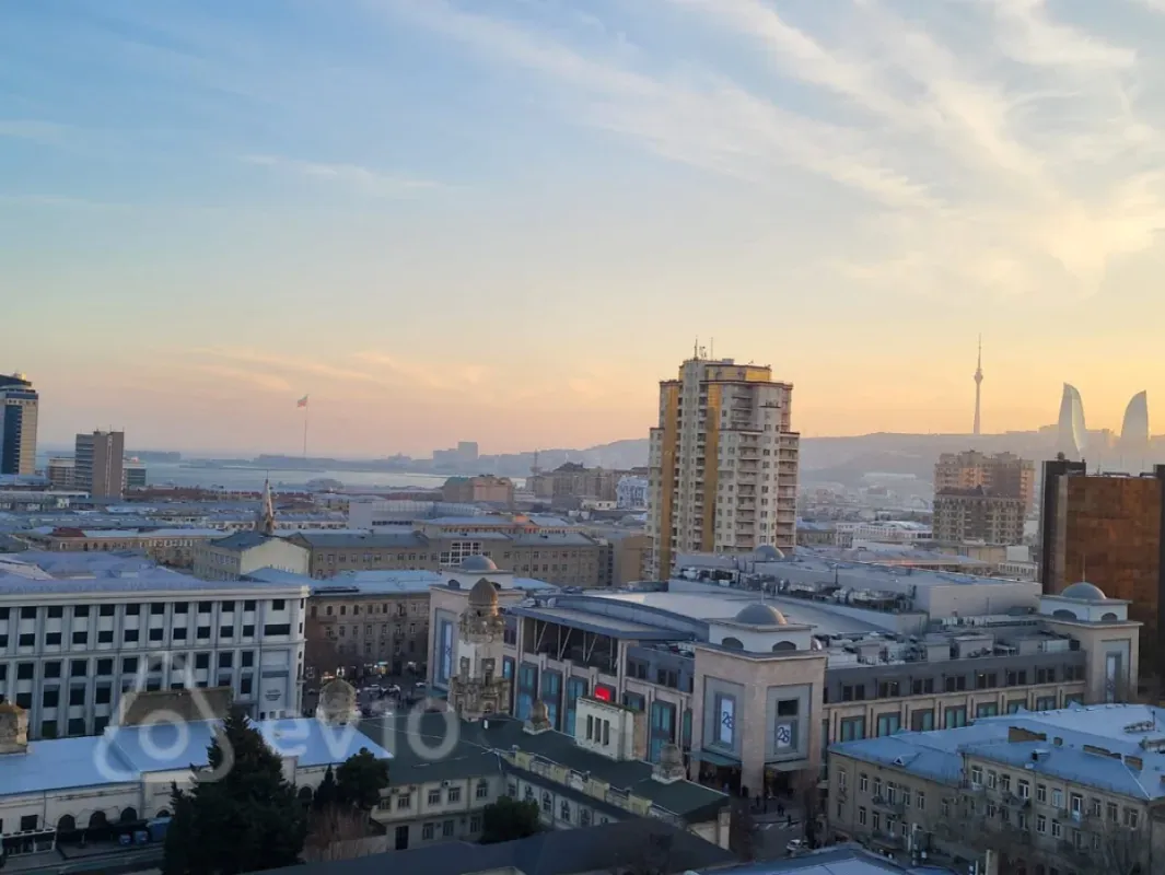 Kirayə verilir 2 otaqlı yeni tikili 80 m²