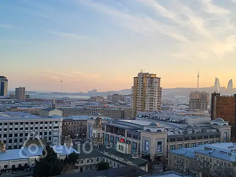 Kirayə verilir 2 otaqlı yeni tikili 80 m²