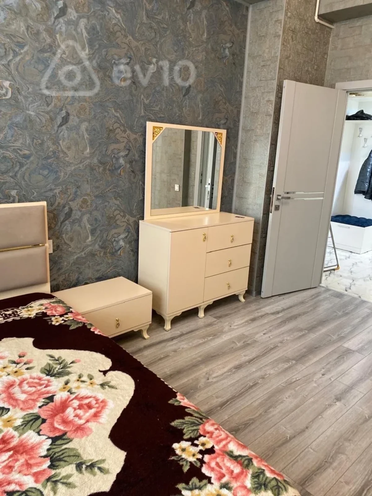 Kirayə verilir 2 otaqlı yeni tikili 65 m²