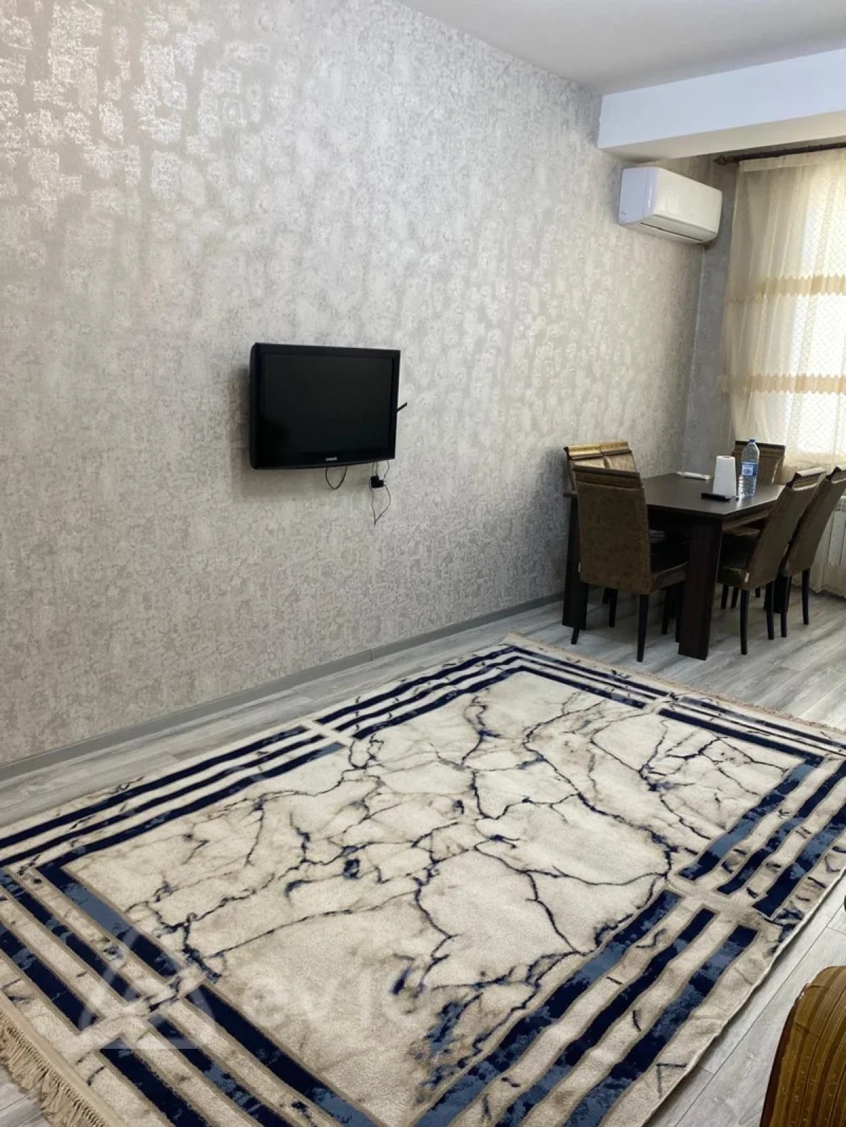 Kirayə verilir 2 otaqlı yeni tikili 65 m²