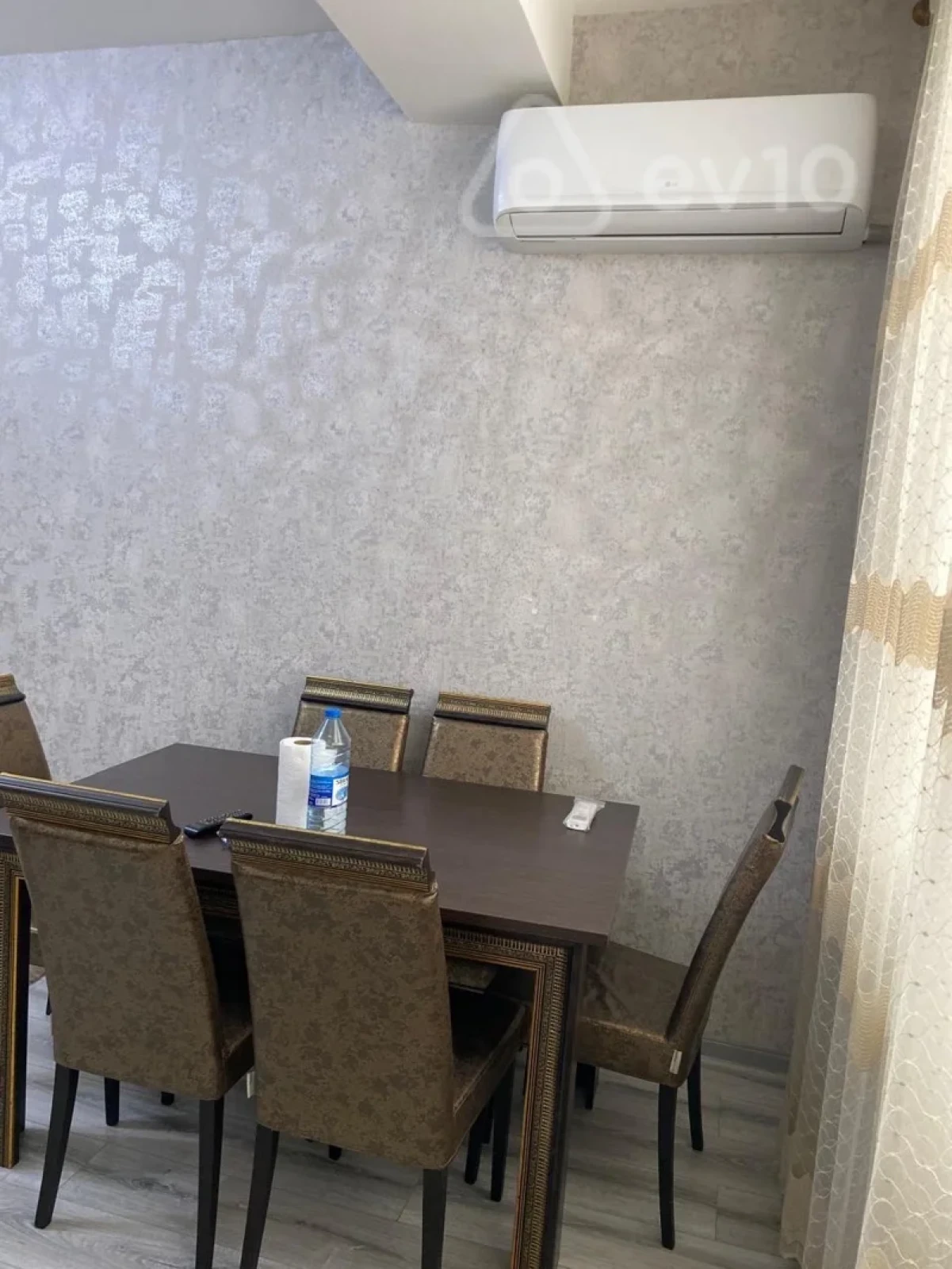 Kirayə verilir 2 otaqlı yeni tikili 65 m²
